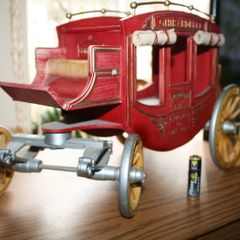 Vintage Ghirardelli Chocolate Stagecoach Carriage Promo Display 13x8.x 6.5