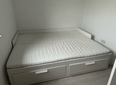 IKEA BRIMNES Daybed with 2 Drawers & Mattresses