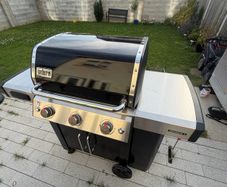 Webber Genius BBQ - 3 Burner