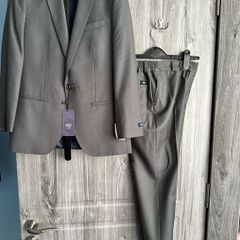 BNWT 1880 Club Suit
