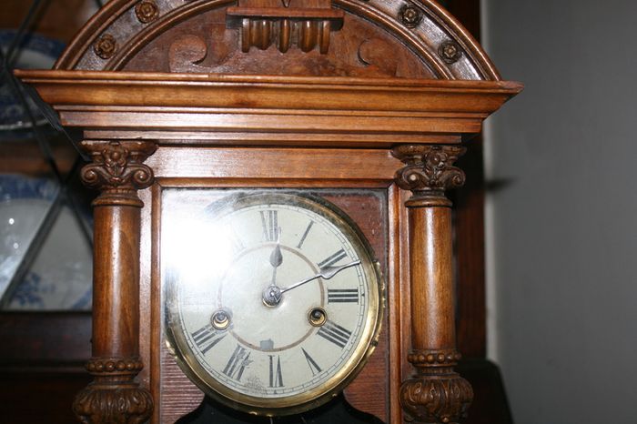 Antique Wood Carved P.H. S. 1800s Mantel Clock (in working order -  the clock doesn't ring) 21,5" x 11"