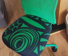 Kids green desk chair