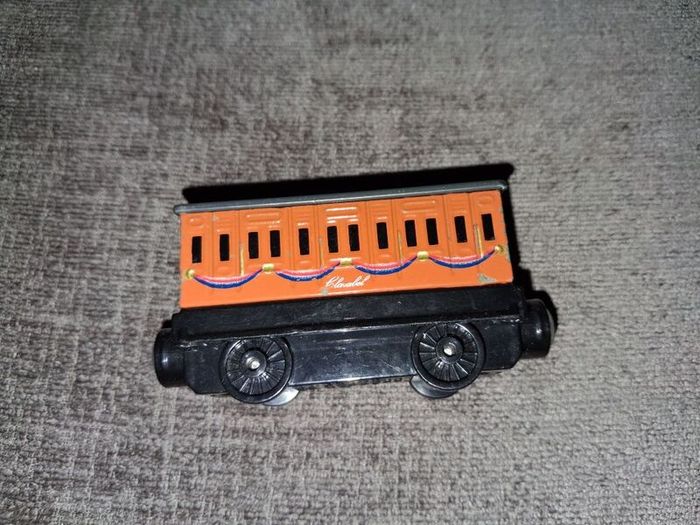 x10 Bundle - Thomas Tank Engines Friends - Diecast Metal Magnetic Take N Play Train Engines - Open To Offers!!