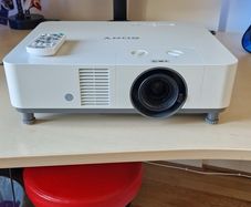 Sony VPL-PHZ61 Professional Projector