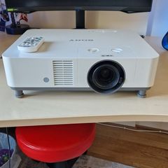 Sony VPL-PHZ61 Professional Projector