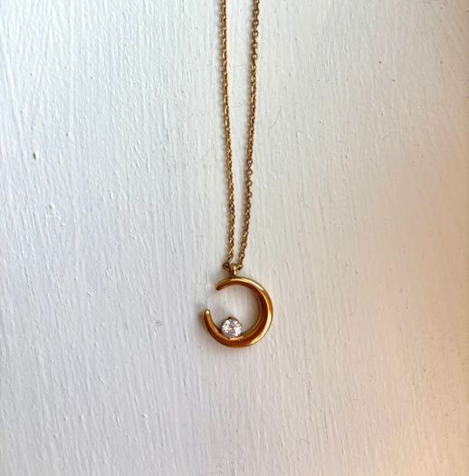 Mettle and Bloom Gold 14k plated Crescent Necklace