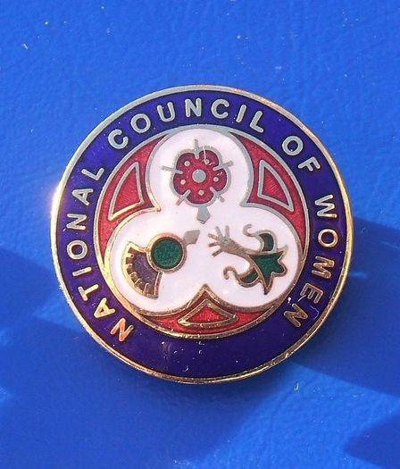 NATIONAL COUNCIL OF WOMEN (England, Scotland & Wales) - membership badge (c.1980's)