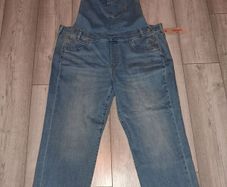 Brand New Levis Soft Denim Dungarees - Size - U.K.24 - RRP - 150.00
