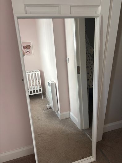 White Mirror