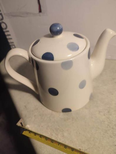Fairmont and Main Blue Spot Earthenware Small 600ml Teapot with Lid, Blue/ Cream