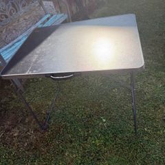 folding camping table