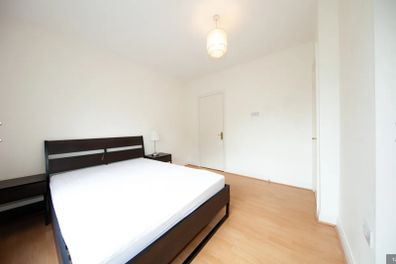 Double bed frame