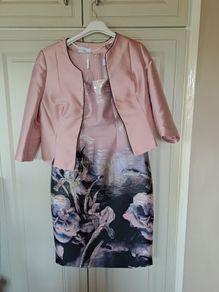 Size 12 never worn with tags.575e new
