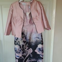 Size 12 never worn with tags.575e new