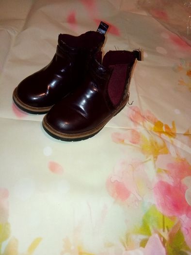 Zara girls shoes size 21 price drop!