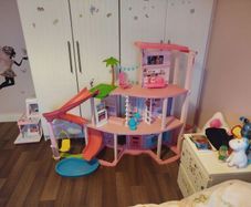 Barbie dream house for sale