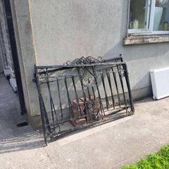 Set of Iron Gates