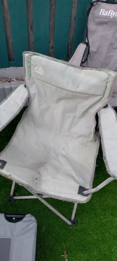 3 fishing chairs