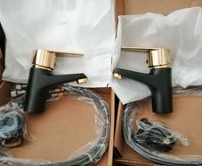 This Is a Contemporary Faucet Featuring a Matte Black And Rose Golden End, Designed for Both Hot And Cold Water. Constructed from 304 Stainless Steel