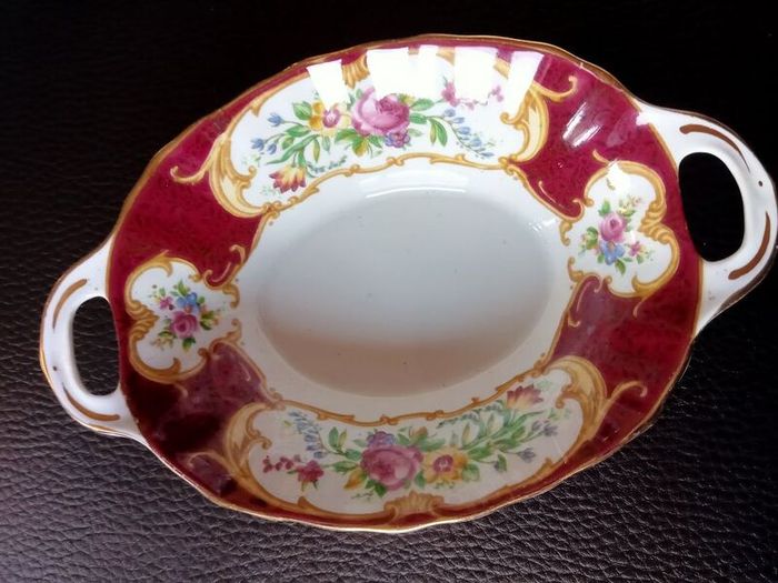 Royal Albert Lady Hamilton Sweet Dish