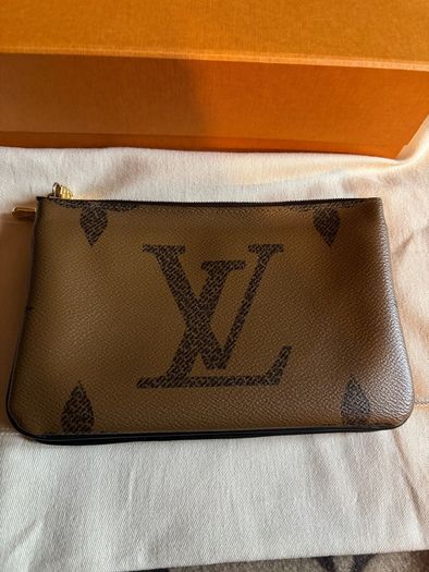 Louis Vuitton Double Zip Pochette