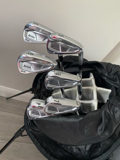 As New Srixon ZXi7 5-PW