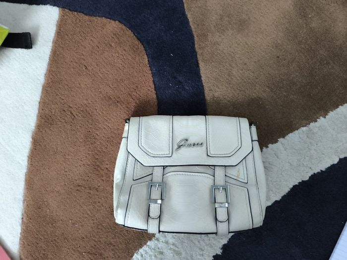 small guess handbag
