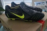 Nike T90