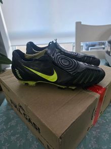 Nike T90