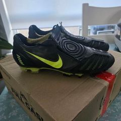 Nike T90