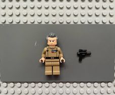 Lego Star Wars sw0741 Grand Moff Wilhuff Tarkin minifigure- Dark Tan Uniform