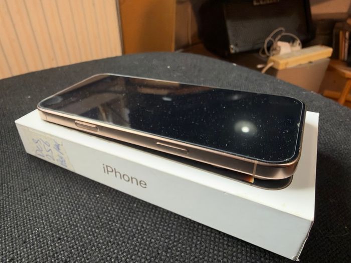 Apple iPhone 16 Pro Max