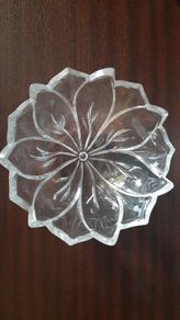 Glass bowl
