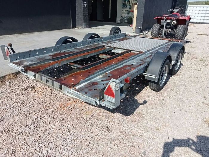 Woodford Car Transporter
