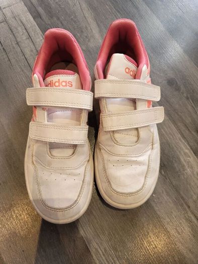 Girls White addidas runners