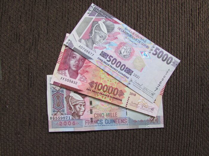 Guinea,West Africa.Lot of three Uncirculated Banknotes.