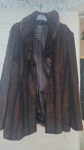 stunning river island  fur coat worn at least 2 times sz 18