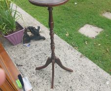 Plant stand