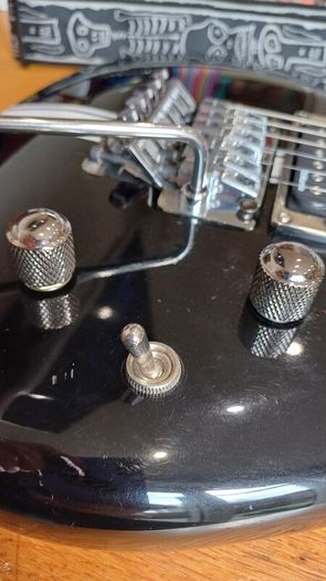 Ibanez JS100 Joe Satriani