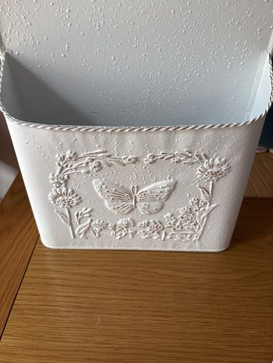 Metal storage hanging unit