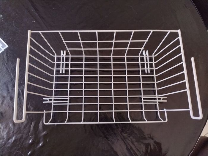 Under-shelf wire baskets