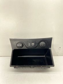 Hyundai Tucson Twin Double 12v Power Socket Outlets With Trim 2017 84630-d79104x A2l5b3s