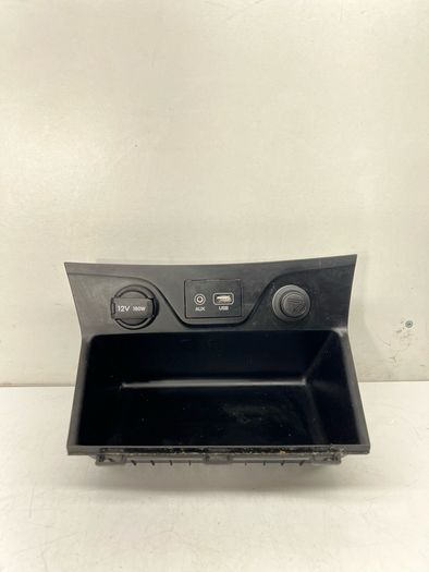 Hyundai Tucson Twin Double 12v Power Socket Outlets With Trim 2017 84630-d79104x A2l5b3s