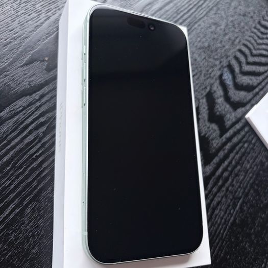 Iphone 15 + 5 cases