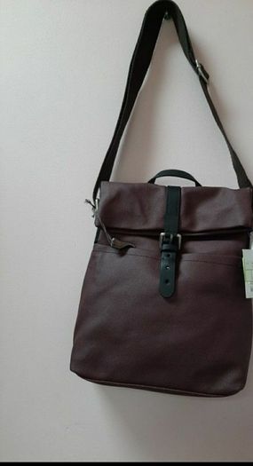 New Clarke's  bag with tag attached