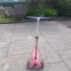 Deluxe Mini Micro scooter