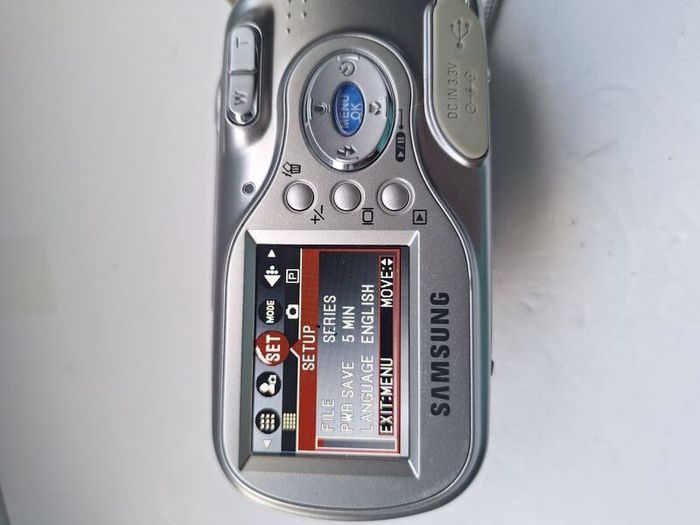 Samsung Digimax A4 compact digital camera