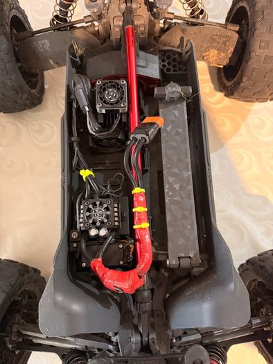 Arrma kraton 4s v2.5 rc