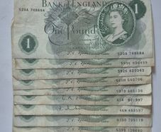 Forde, O'Brien, Hollom, Circa 1955 to 1970. One pound notes, English.