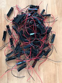 80 x New AAA Battery Holders with Leads - Job Lot
